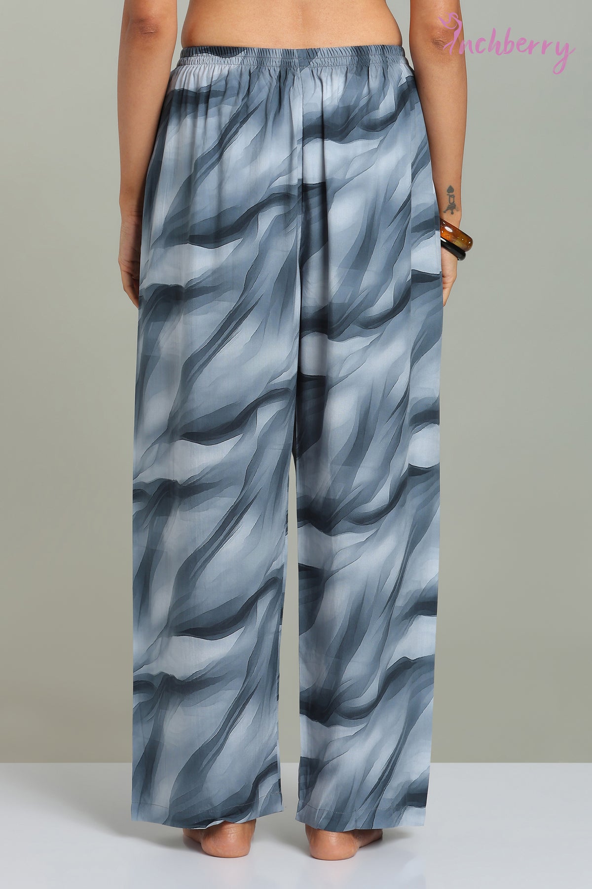 Pyjama Shirt model
