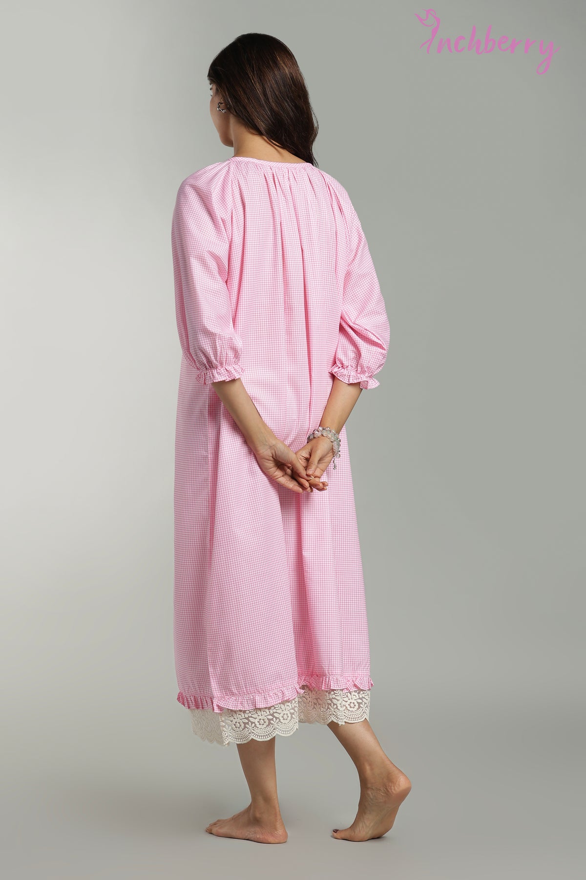 Short night gown for daily wear