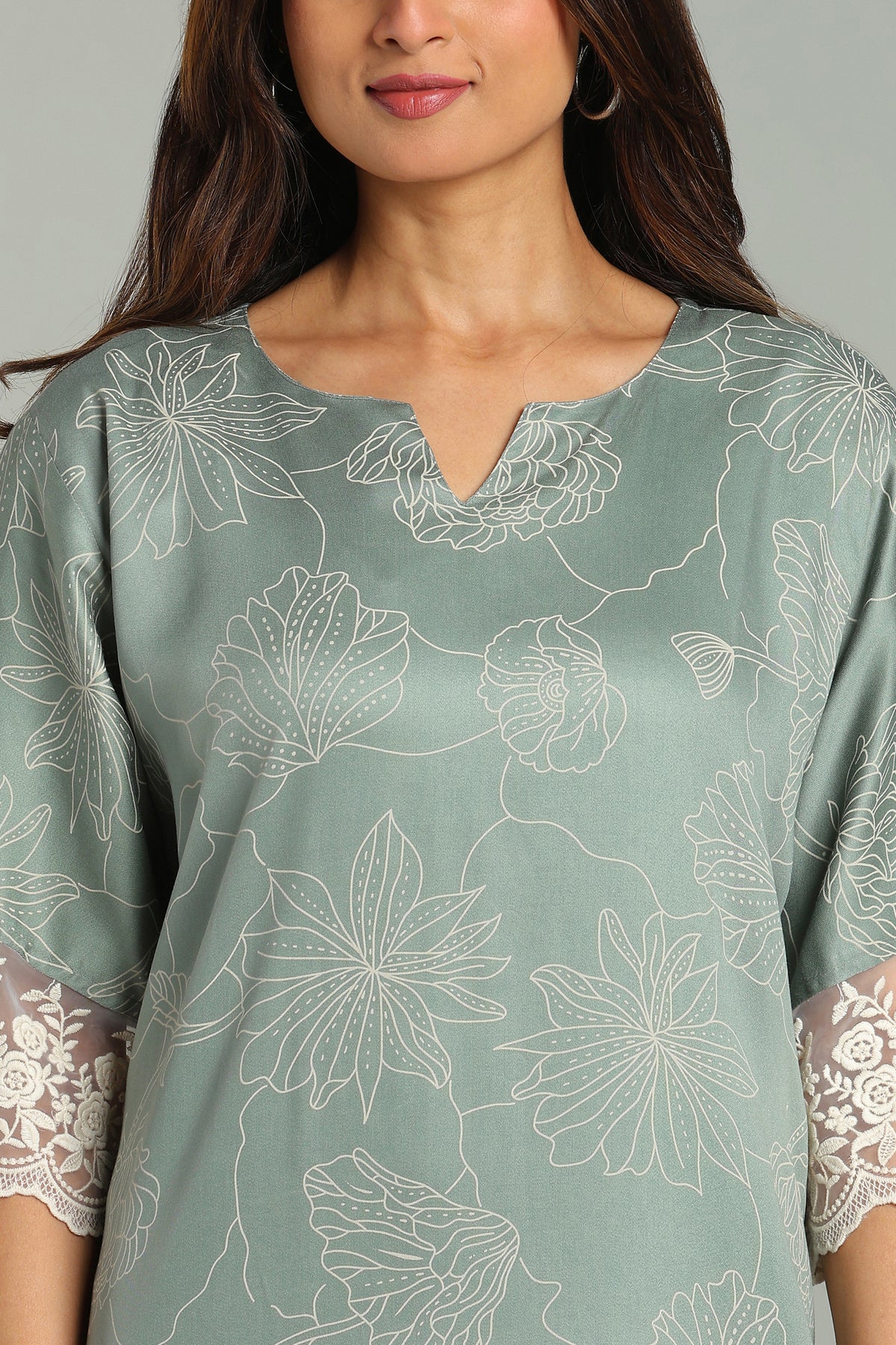 Relaxed fit rayon nightgown