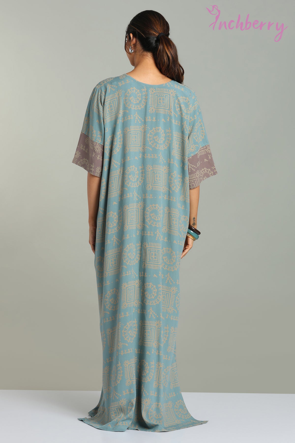 Comfortable nightgown for ladies