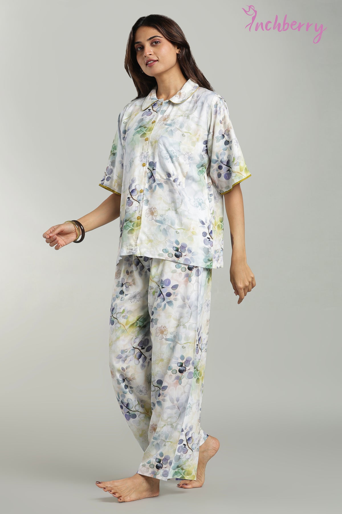Pyjama set shirt model