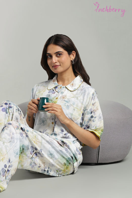 Pyjama set shirt model