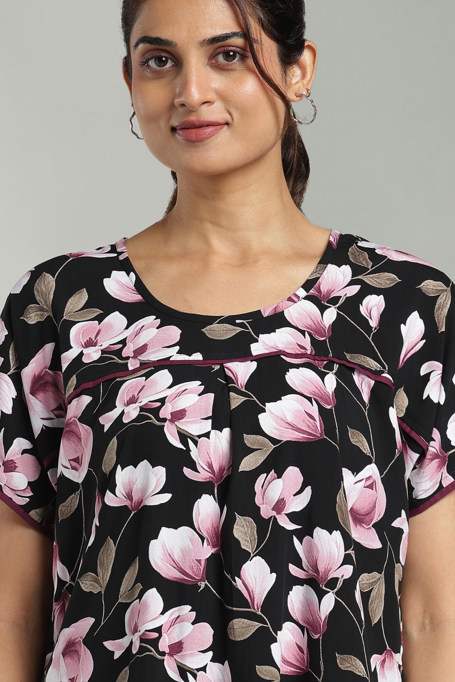 Daily wear regular fit nightgown