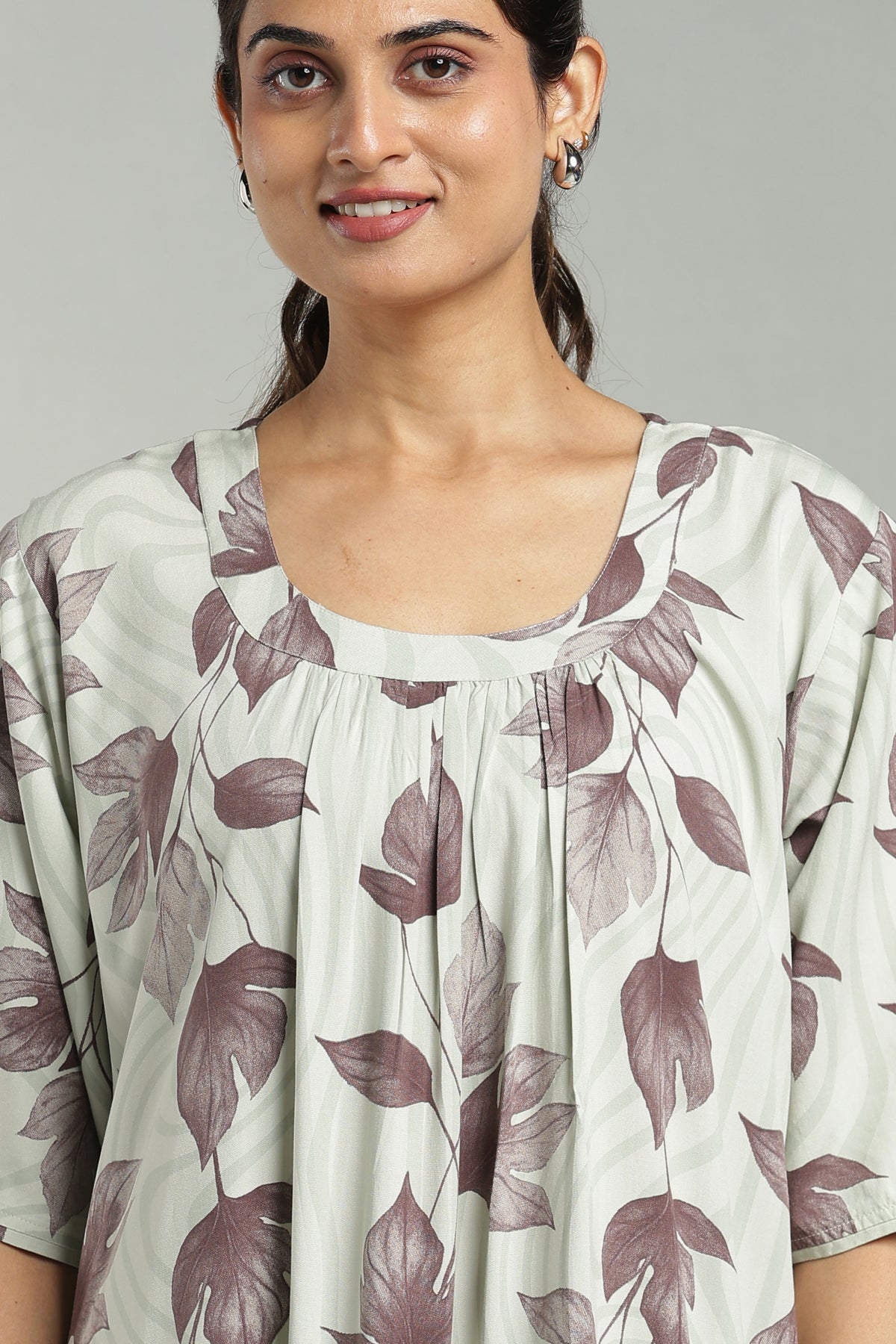 Night gown for ladies