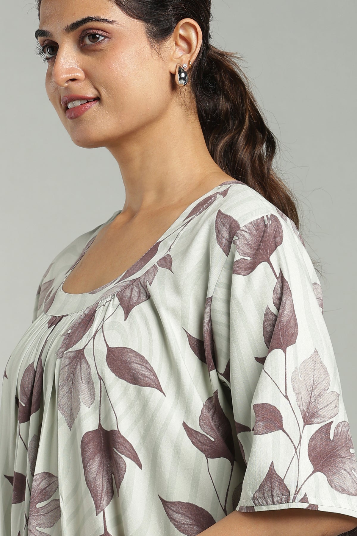 Night gown for ladies