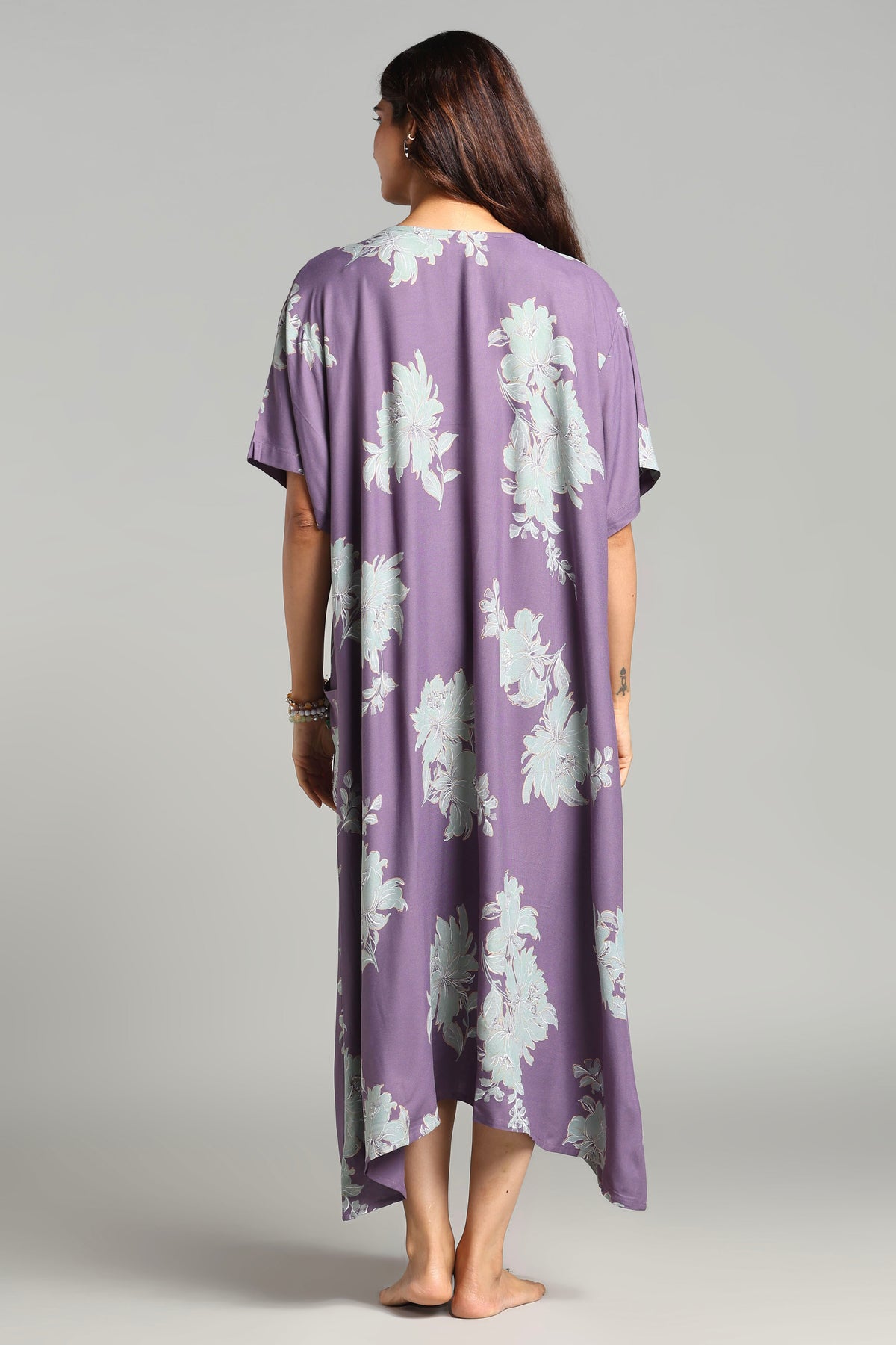 Short elegant night gown