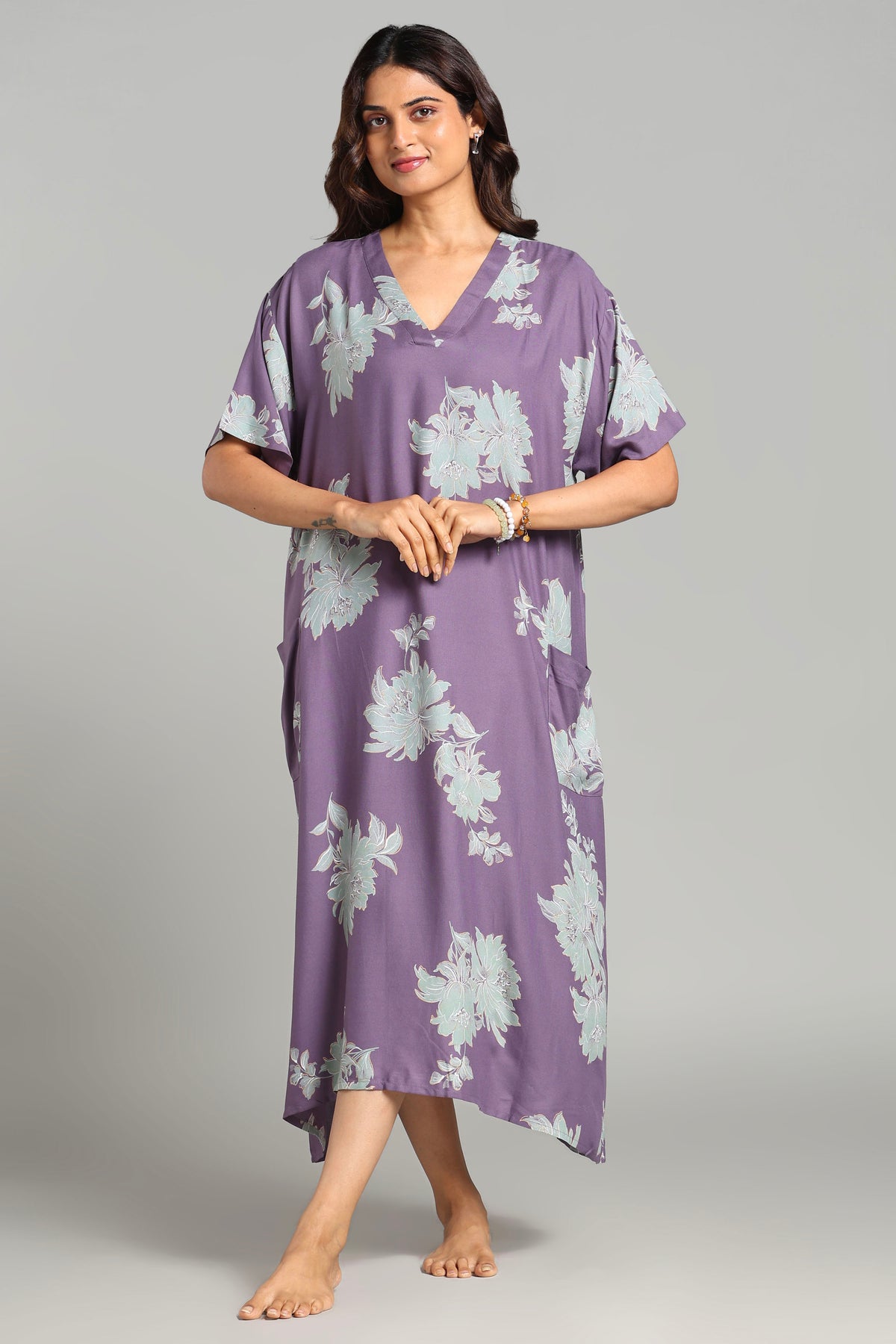 Short elegant night gown